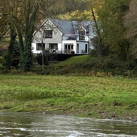 Riverside Stay Gunnislake Екстериор снимка